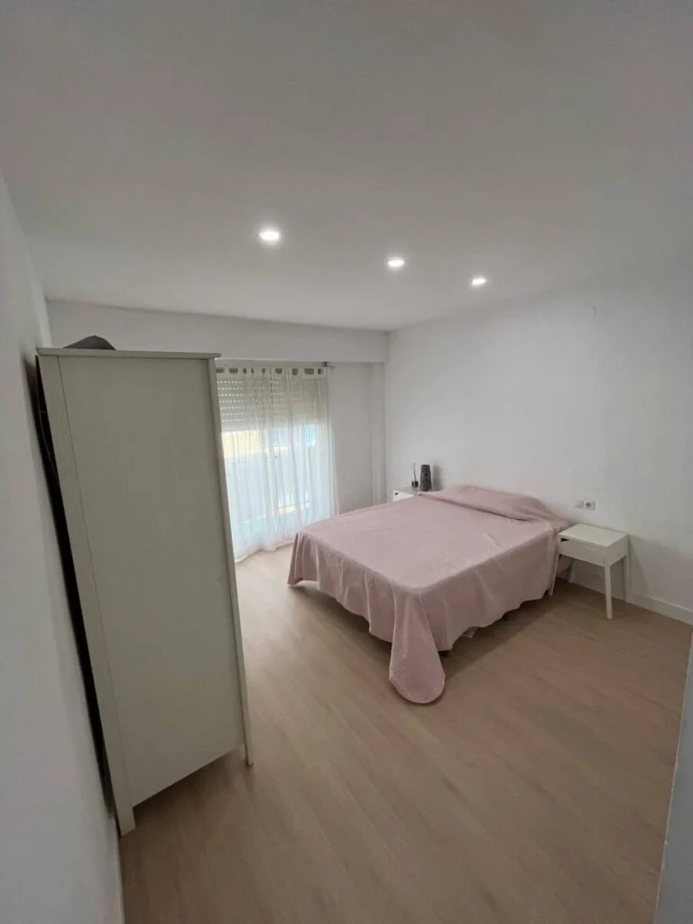 Four-bedroom flat in Almussafes, elevator