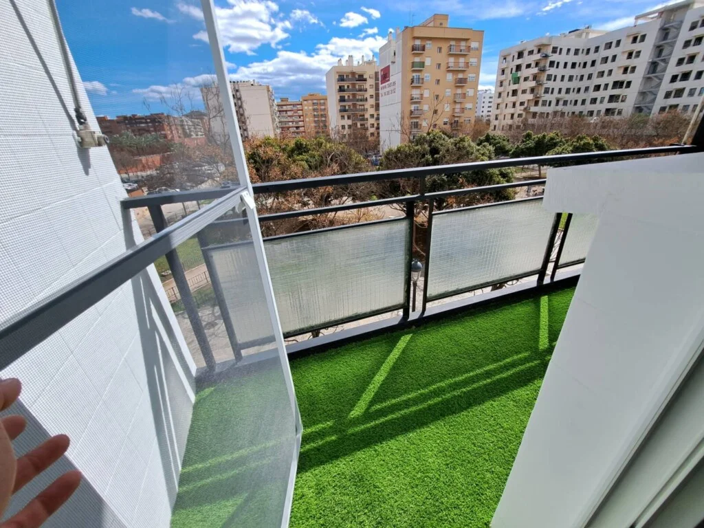 Piso reformado en Patraix, cuatro dormitorios
