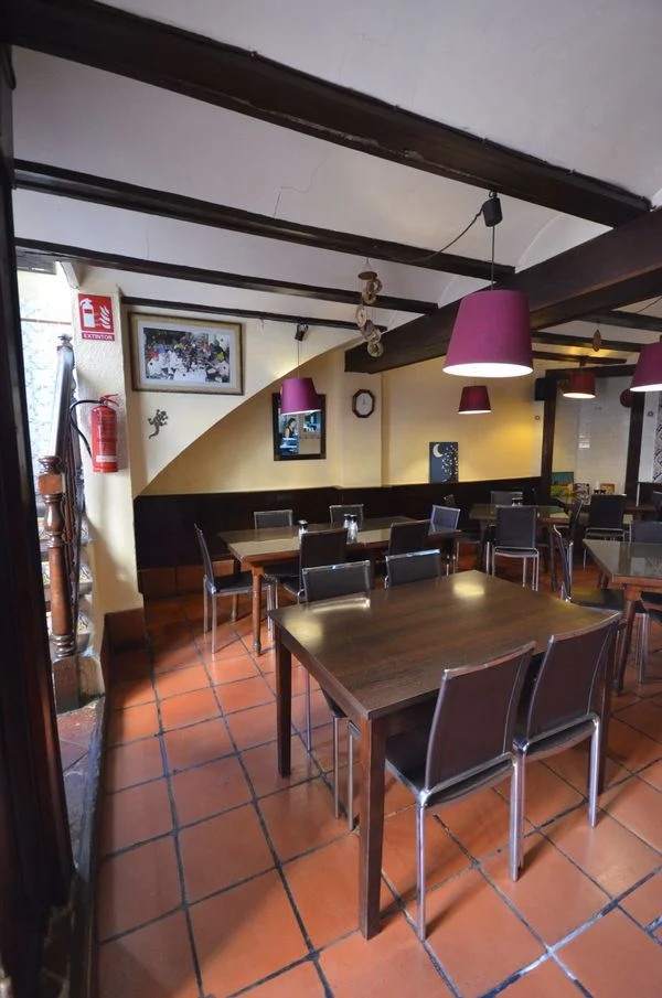 Street-level restaurant premises, 150 m²