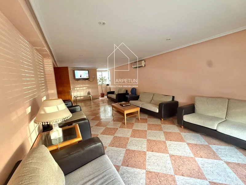 Central Ontinyent flat, 193 m², five bedrooms