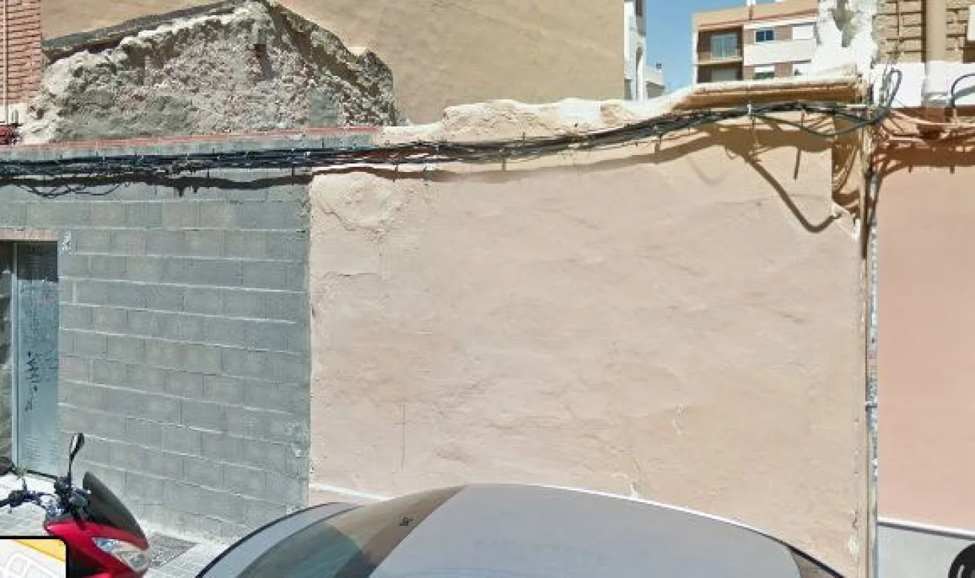 Solar edificable de 184 m² en Valencia