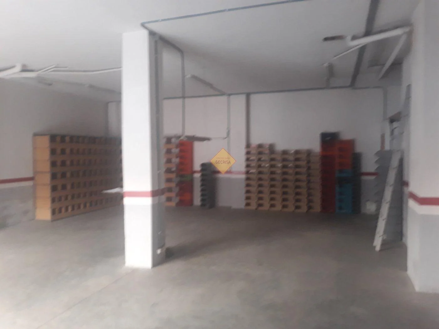 Local comercial cerca de universidades, 106 m²