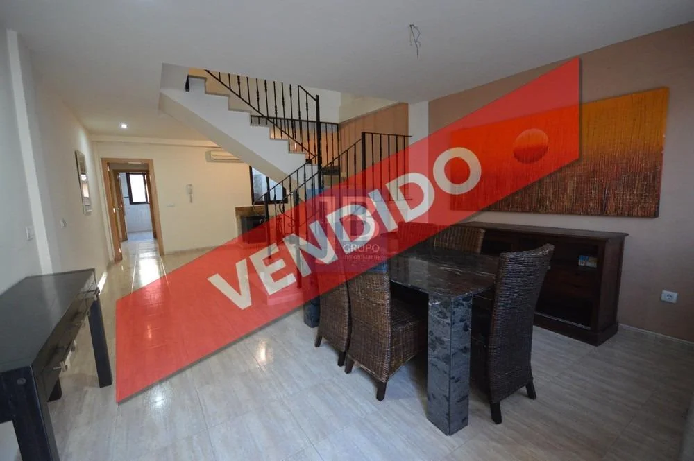 Three-bedroom townhouse near Xàtiva