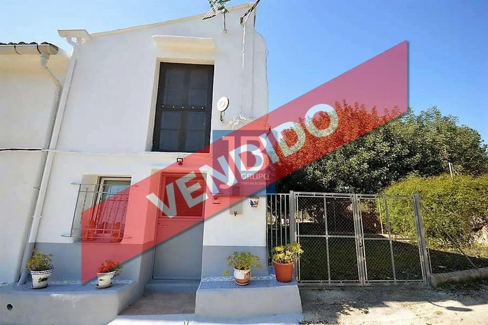 Casa de pueblo reformada, 2 dormitorios, vistas