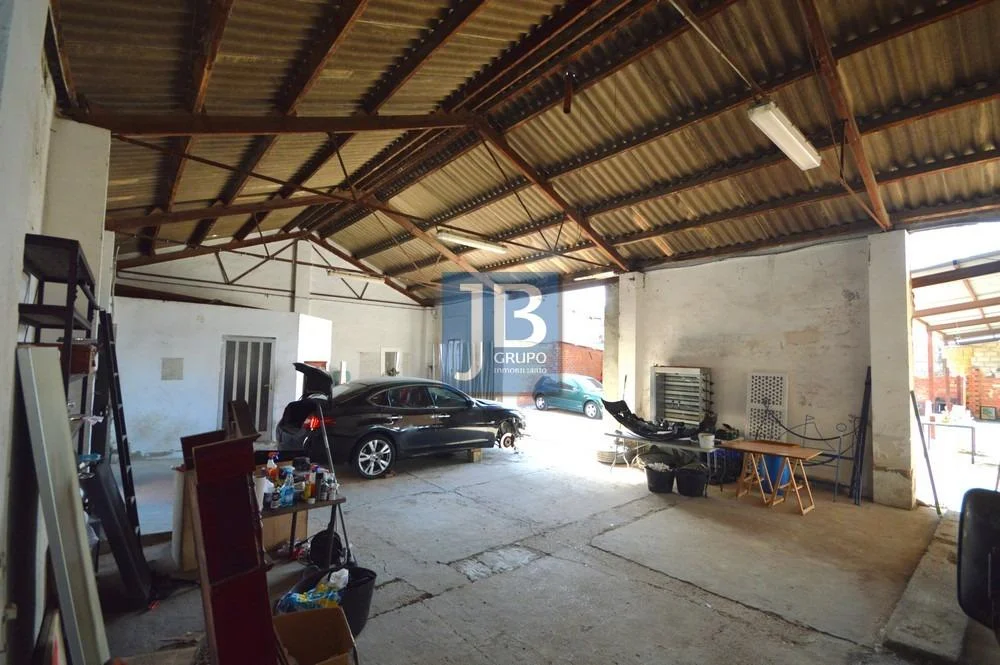 Nave industrial con parcela de 450 m²