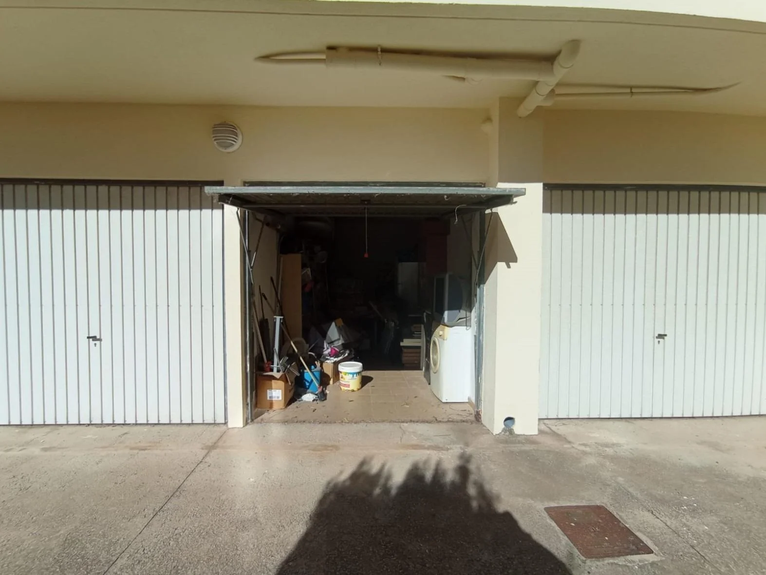 Enclosed garage near Bellreguard beach
