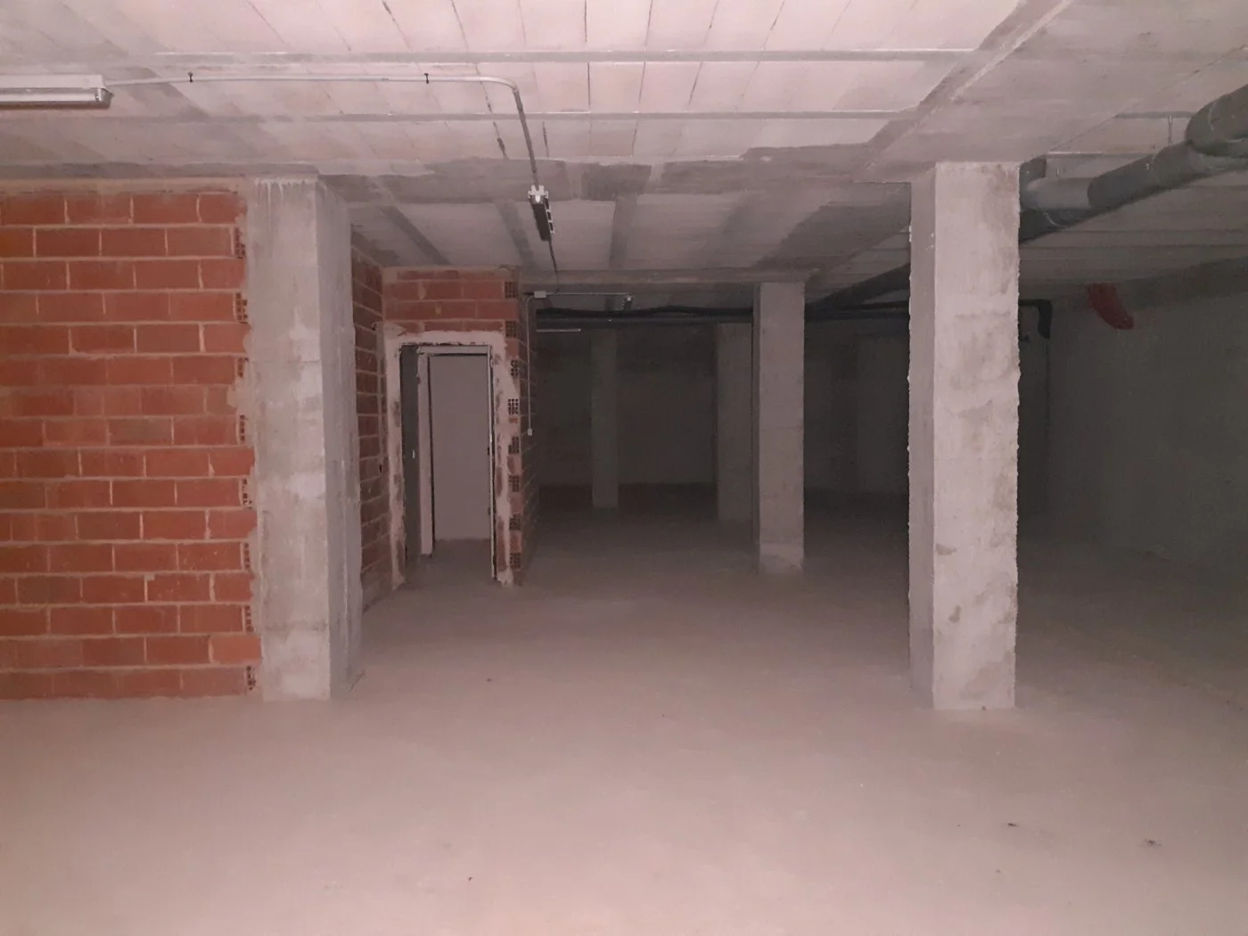 Local comercial interior de 245 m²