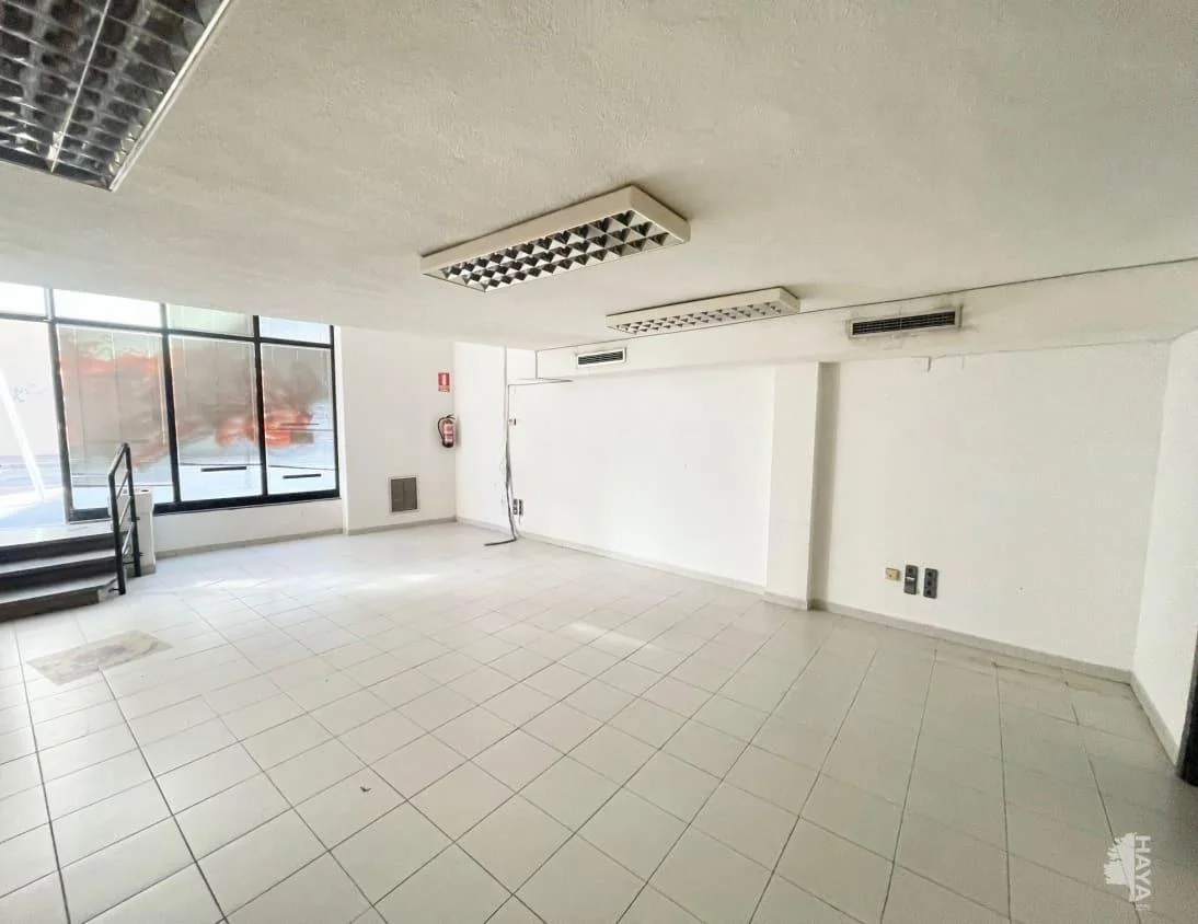 Local comercial semisótano en Corea