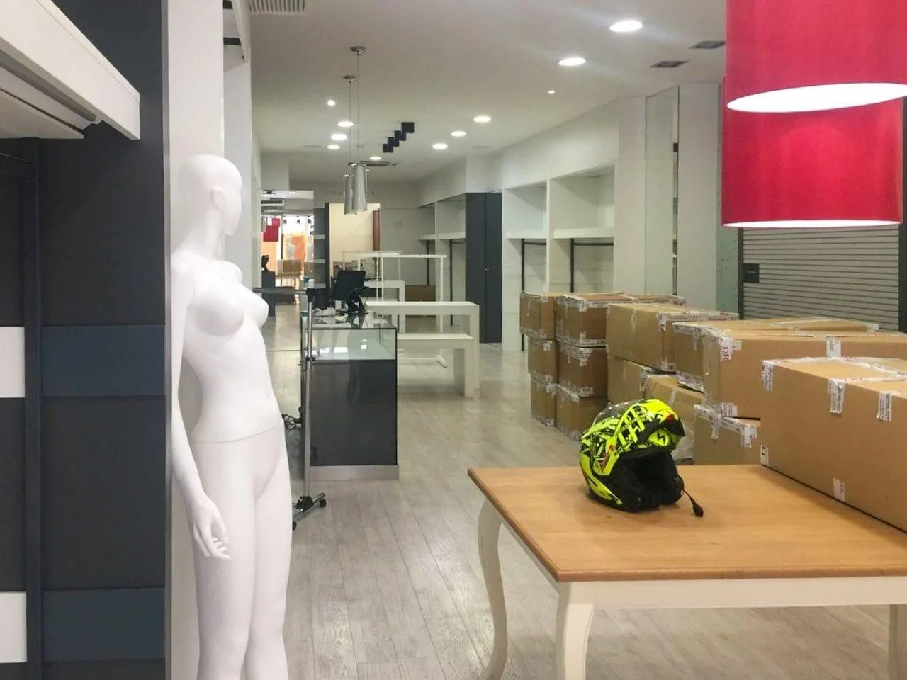 Central Gandía commercial unit, 458 m²