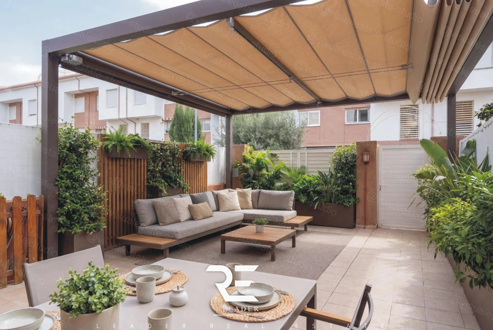 Versatile townhouse with four levels