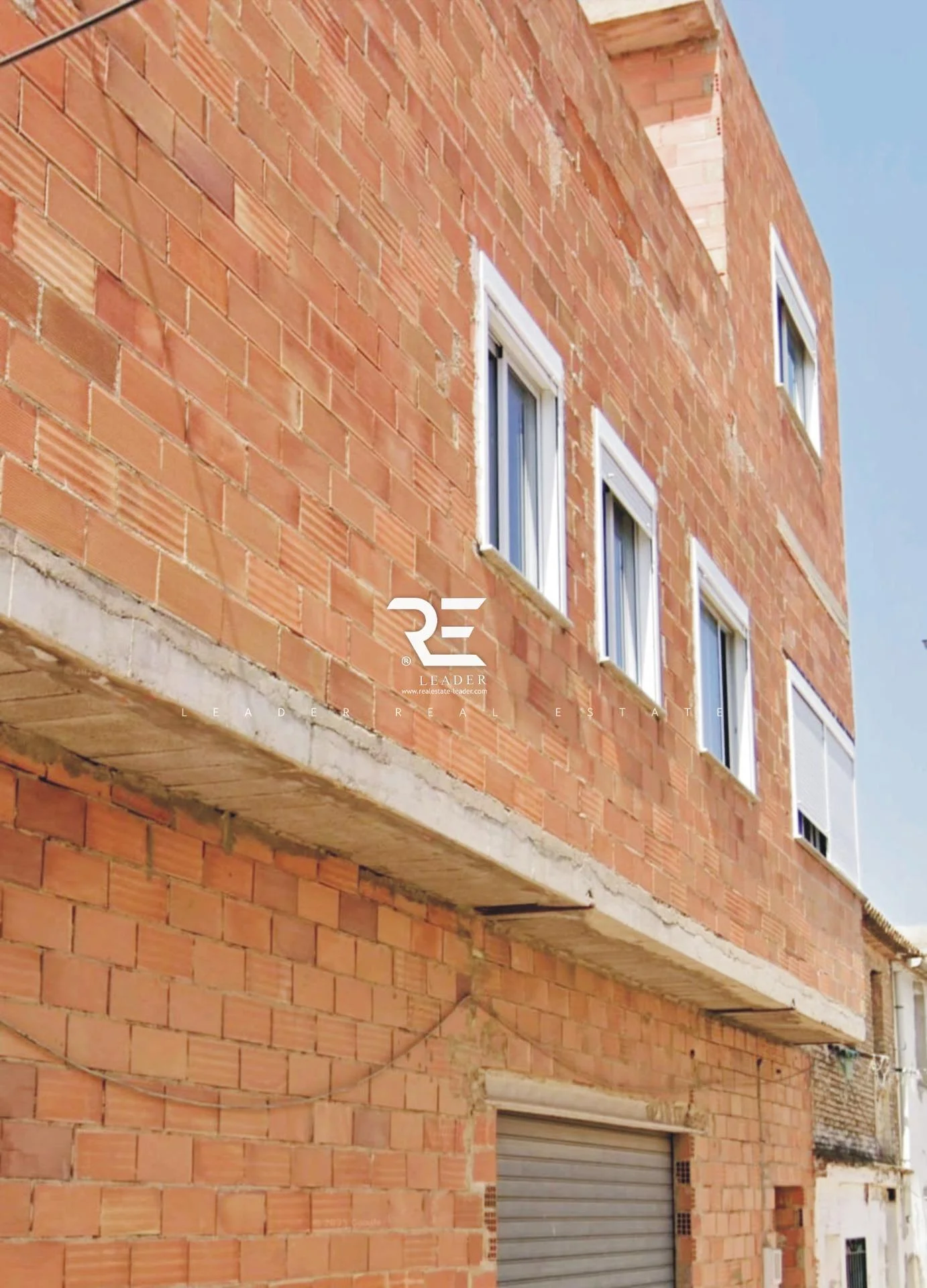 Casa esquinera de 201 m² en Alginet