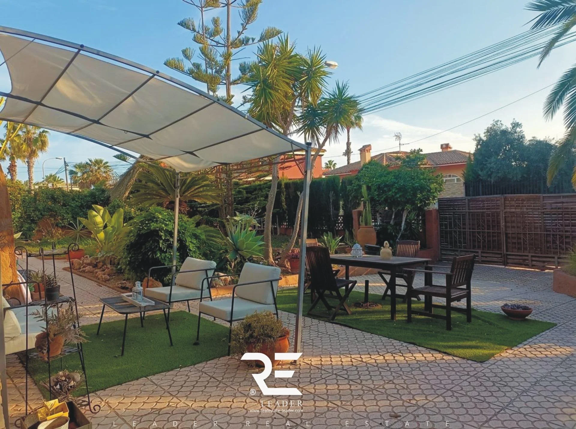 Chalet con potencial y parcela de 805 m²