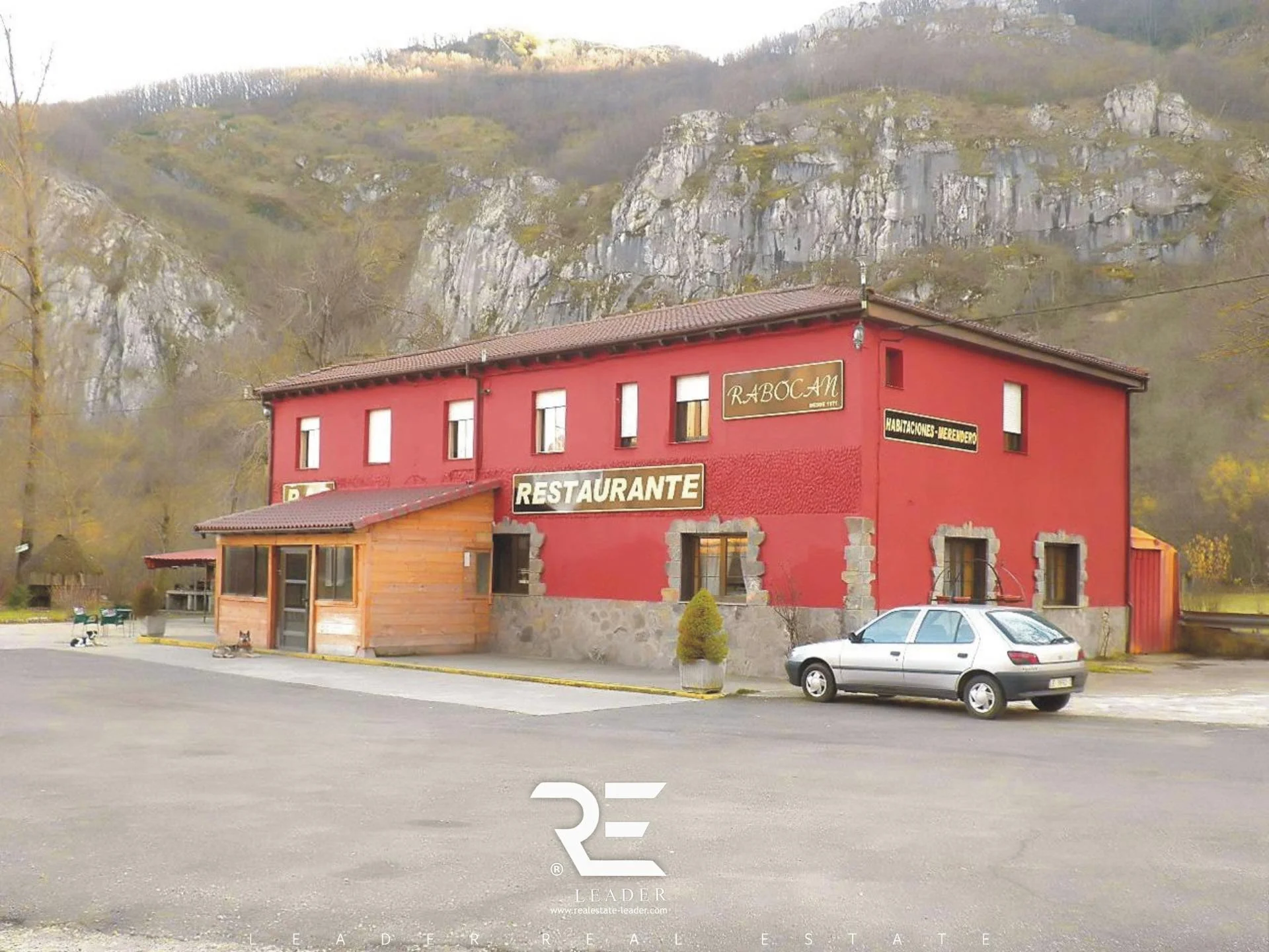 Operating restaurant and hostel, 10 rooms