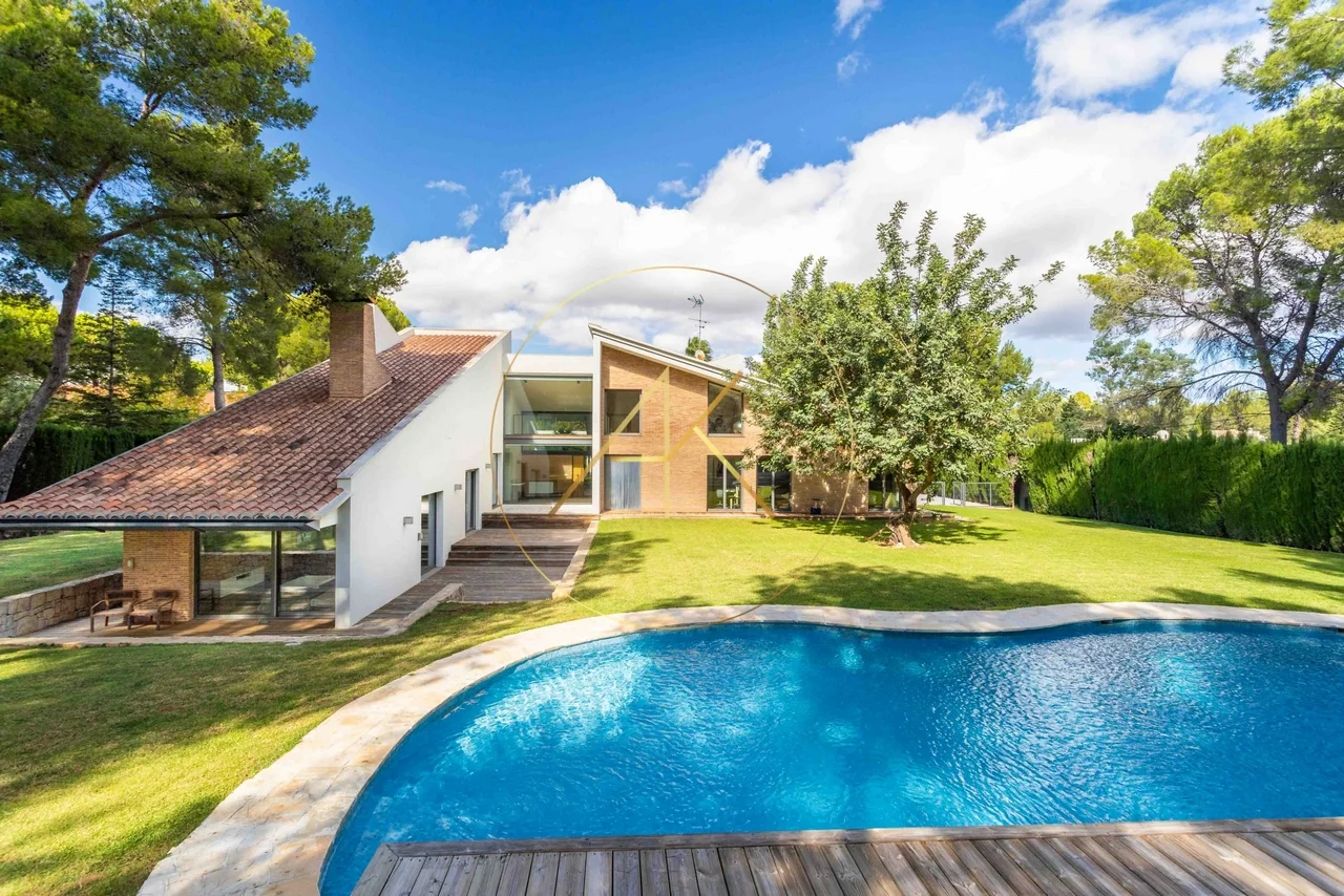 Villa de 640 m² con piscina