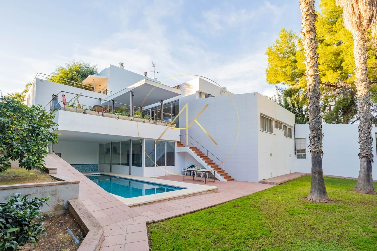 Large villa with garden and pool