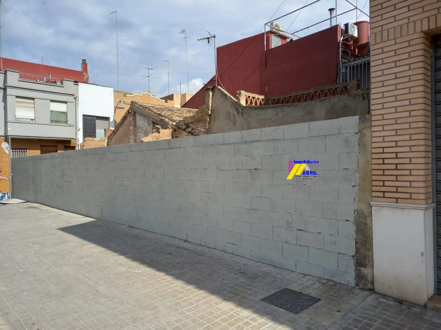 Solar urbano esquinero en Alfafar