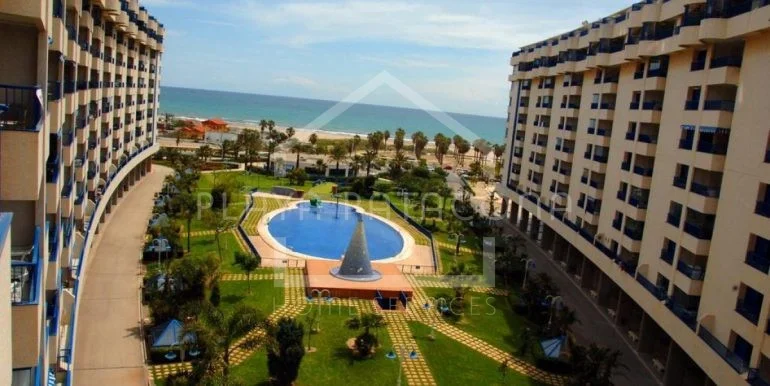 Patacona apartment with sea views