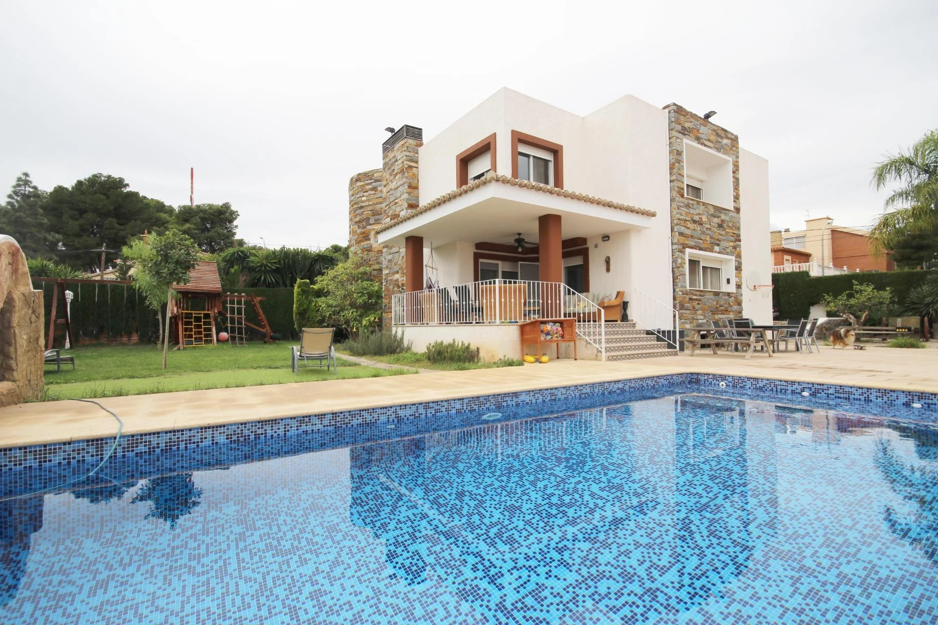 Chalet de lujo en Torrent, 513 m² y piscina