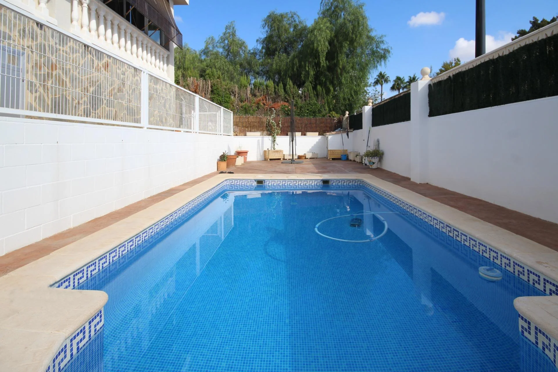 Independent chalet with private pool
