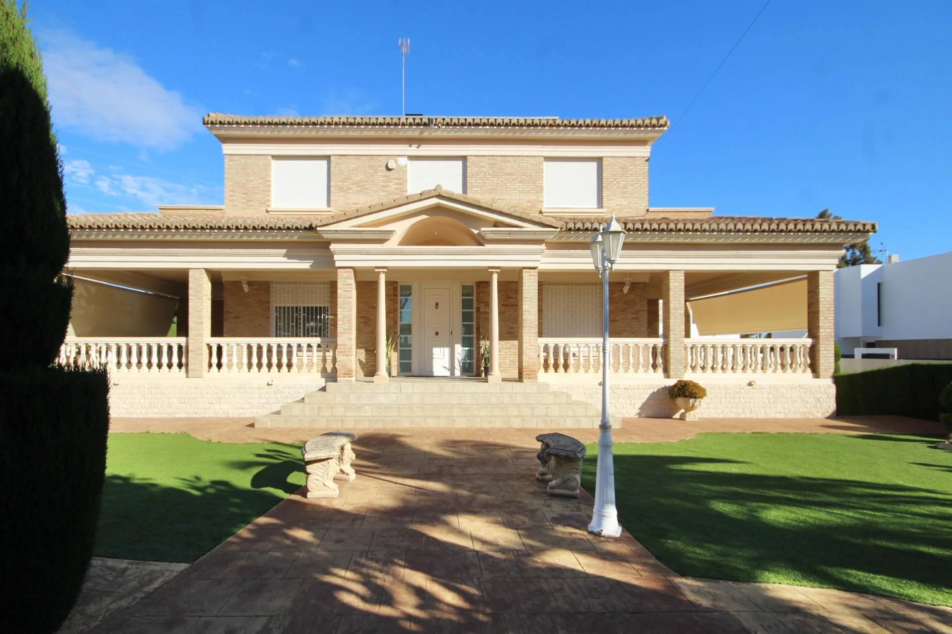Luxury Vedat villa, 9 bedrooms