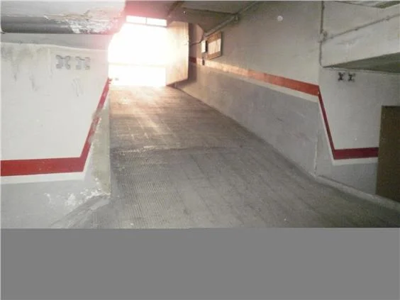 Central Mislata garage, 9 m²