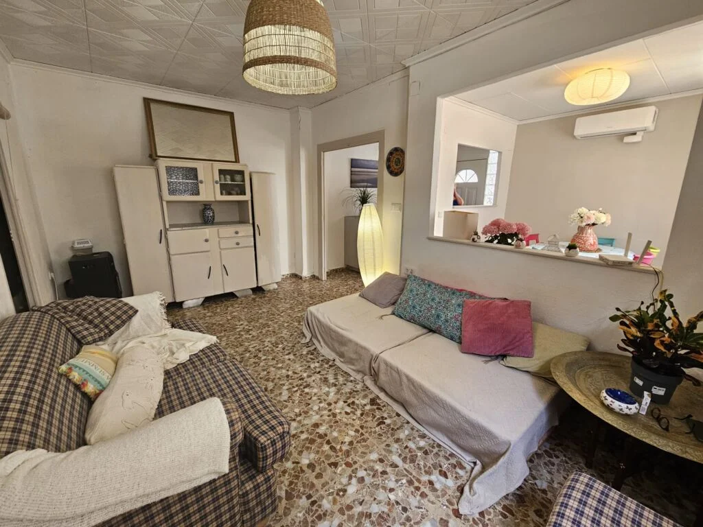 Three-bedroom townhouse with roof terrace