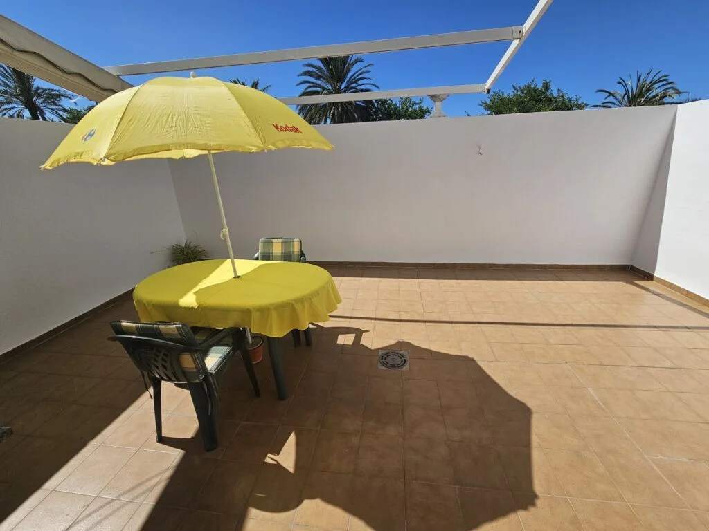 Adosado en Palmera con cuatro dormitorios