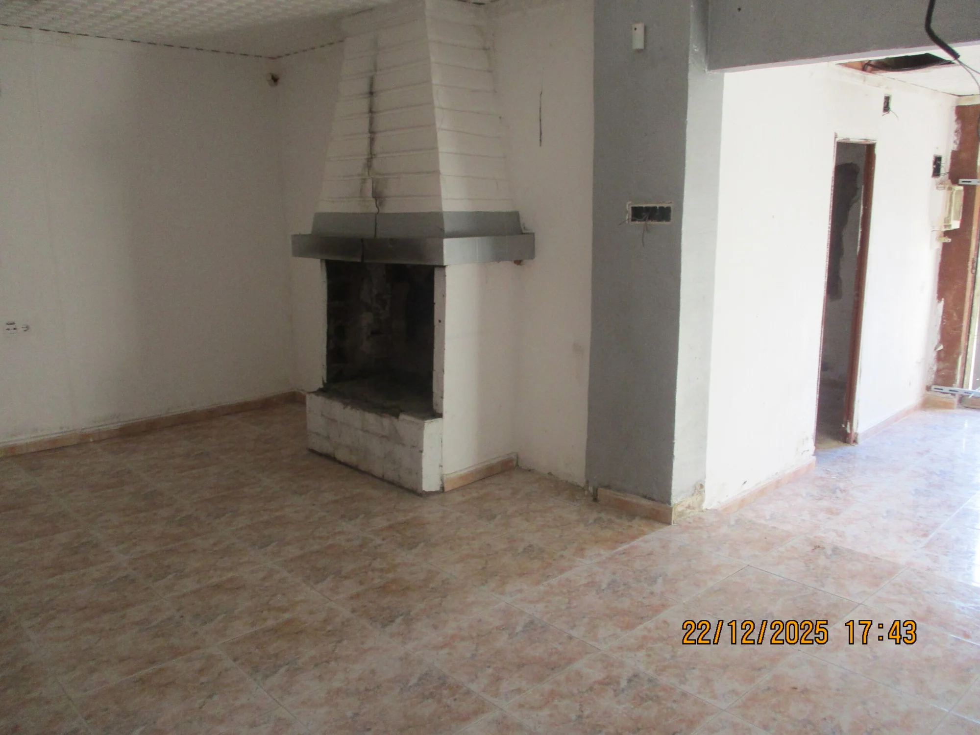 Alzira house with renovation potential