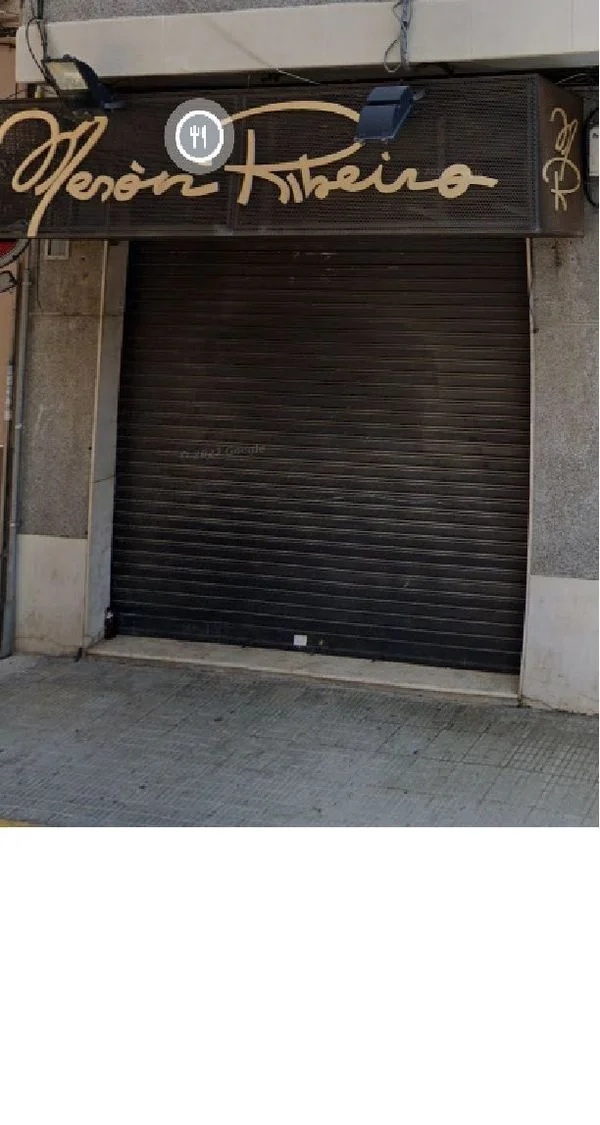 Local comercial a pie de calle con bar