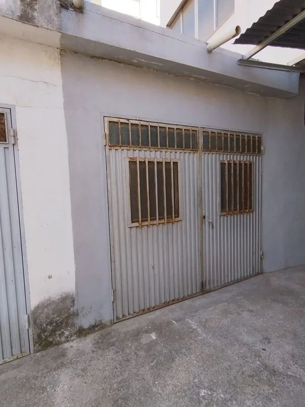 Enclosed Carcaixent garage, 13 m²
