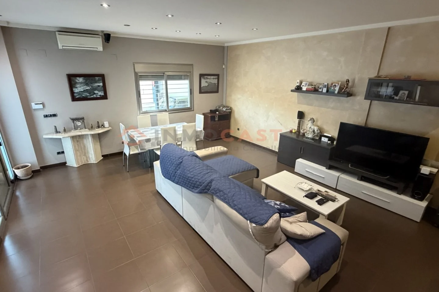 Spacious Xeresa house with indoor pool
