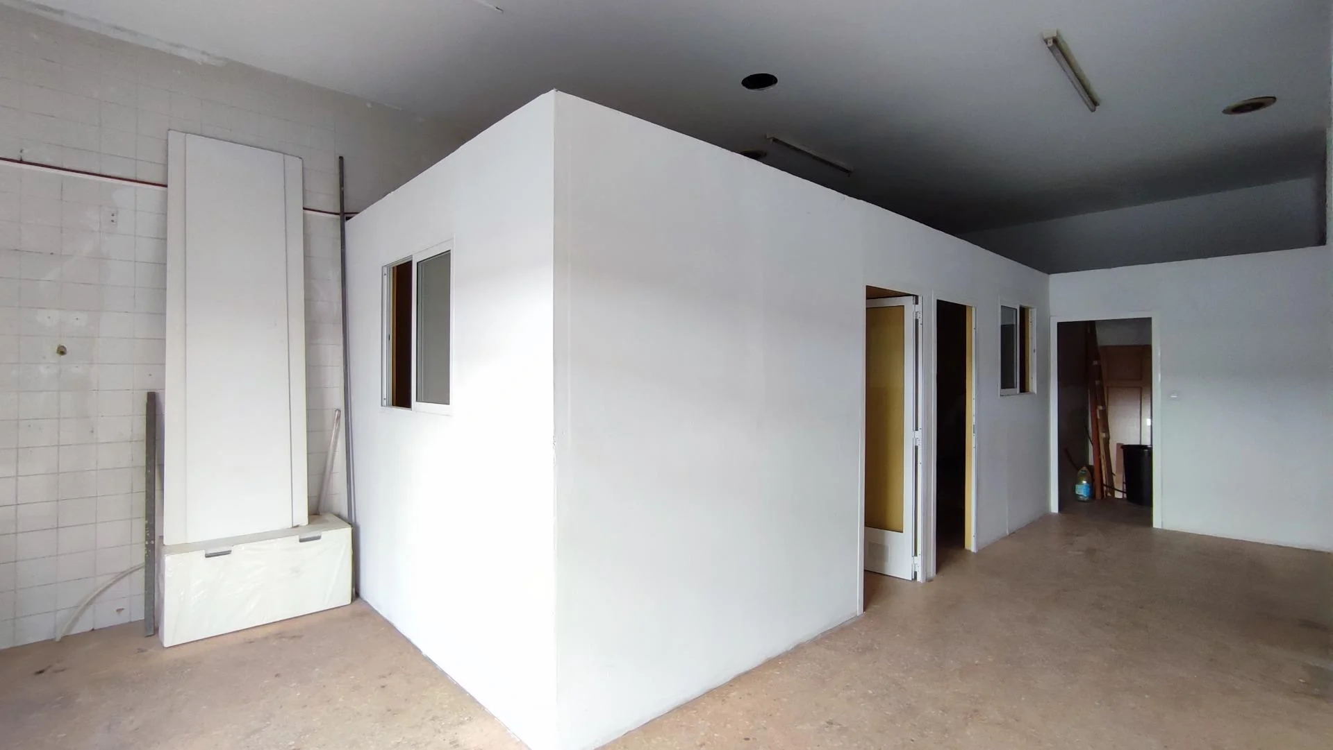 59 m² commercial unit in Corea
