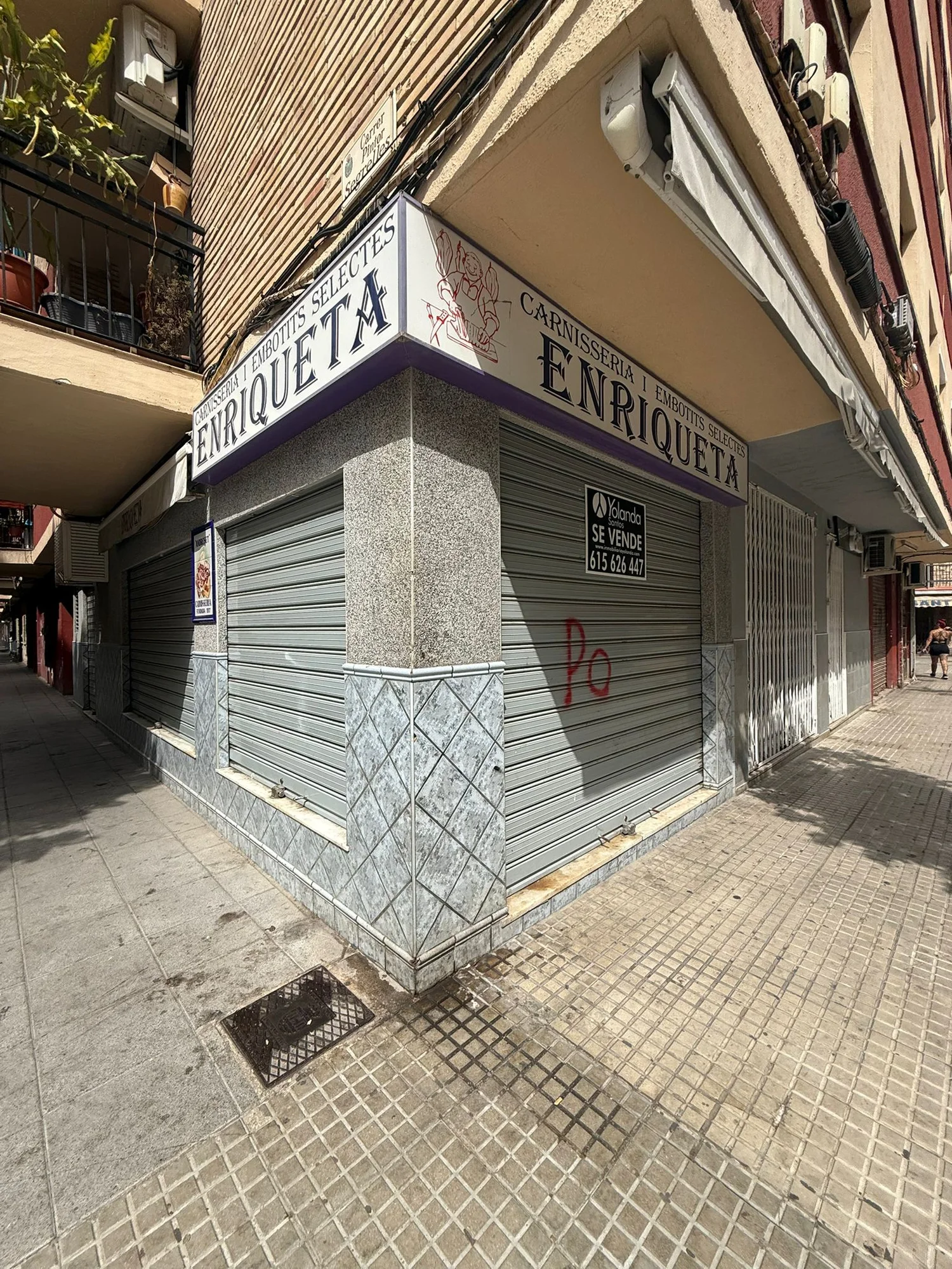 Reformed commercial unit in Abat Sola
