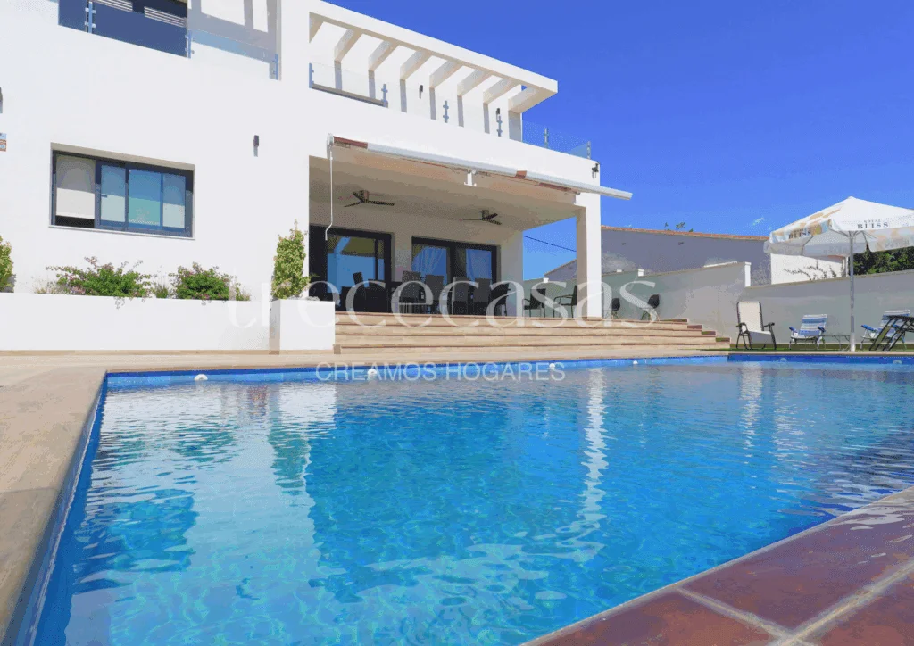 Chalet con piscina privada y 210 m²