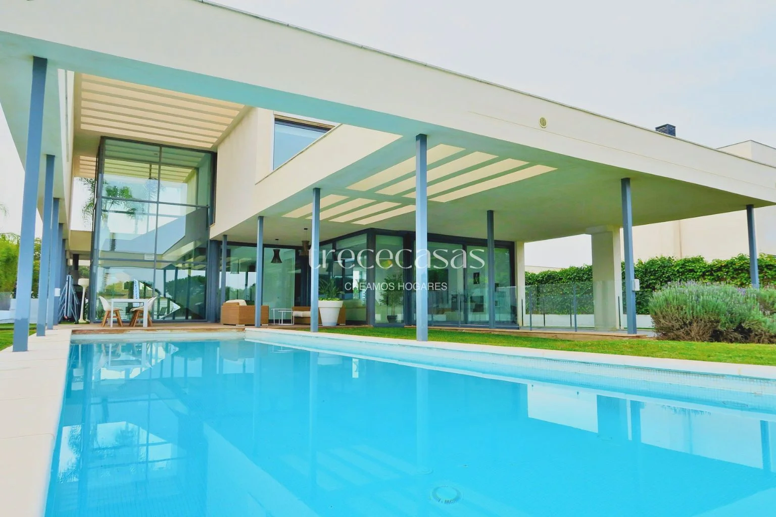 Golf-front chalet with pool