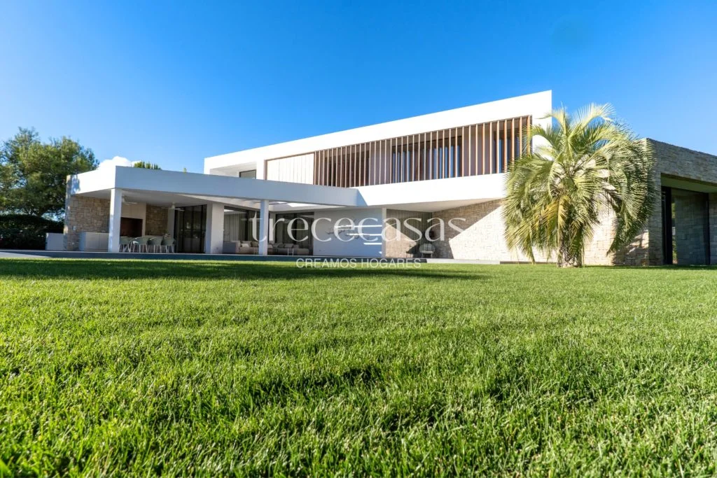 Golf-front chalet with five bedrooms
