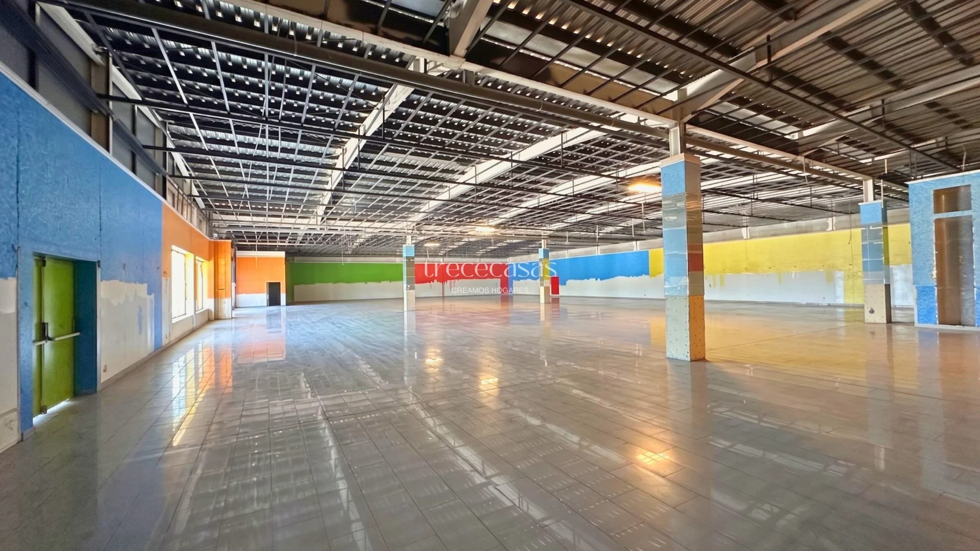 Versatile industrial warehouse in San Antonio