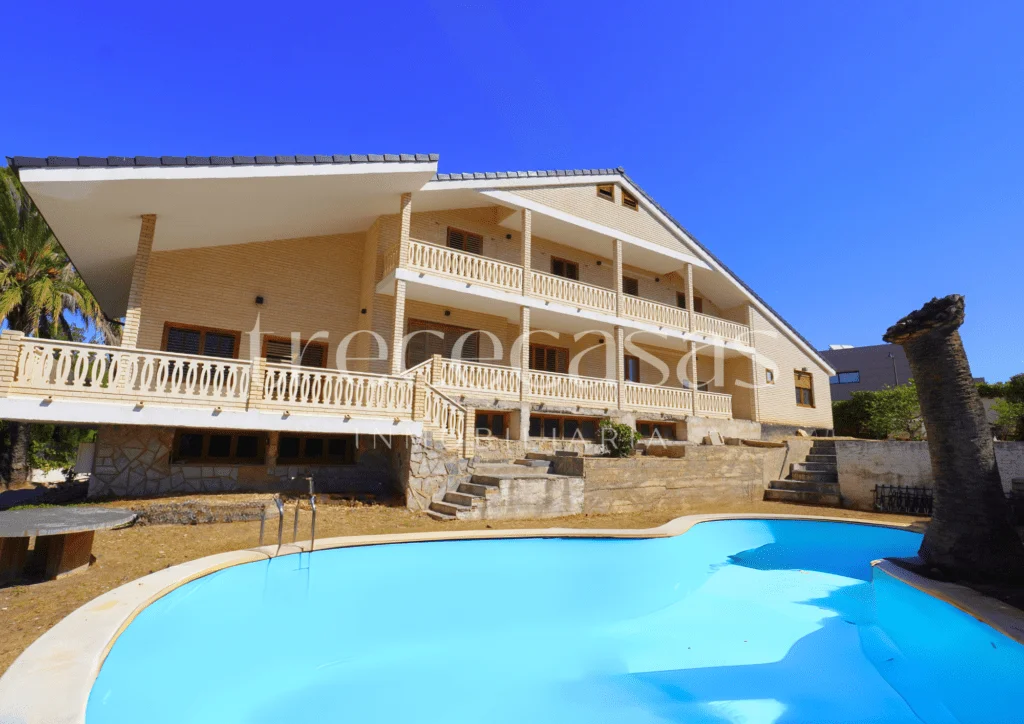 Renovated chalet in Torre en Conill