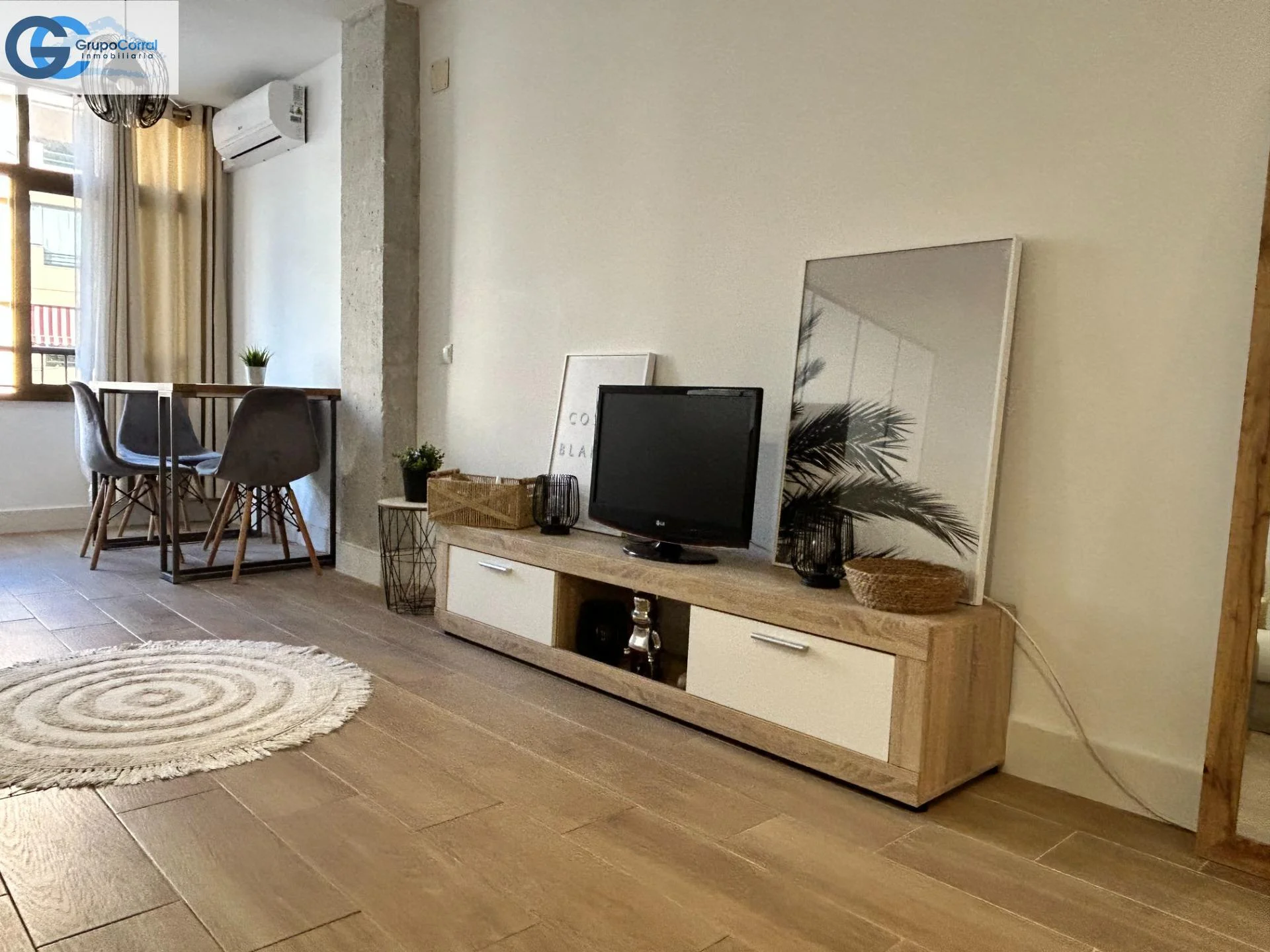 Apartamento reformado de un dormitorio junto al mar