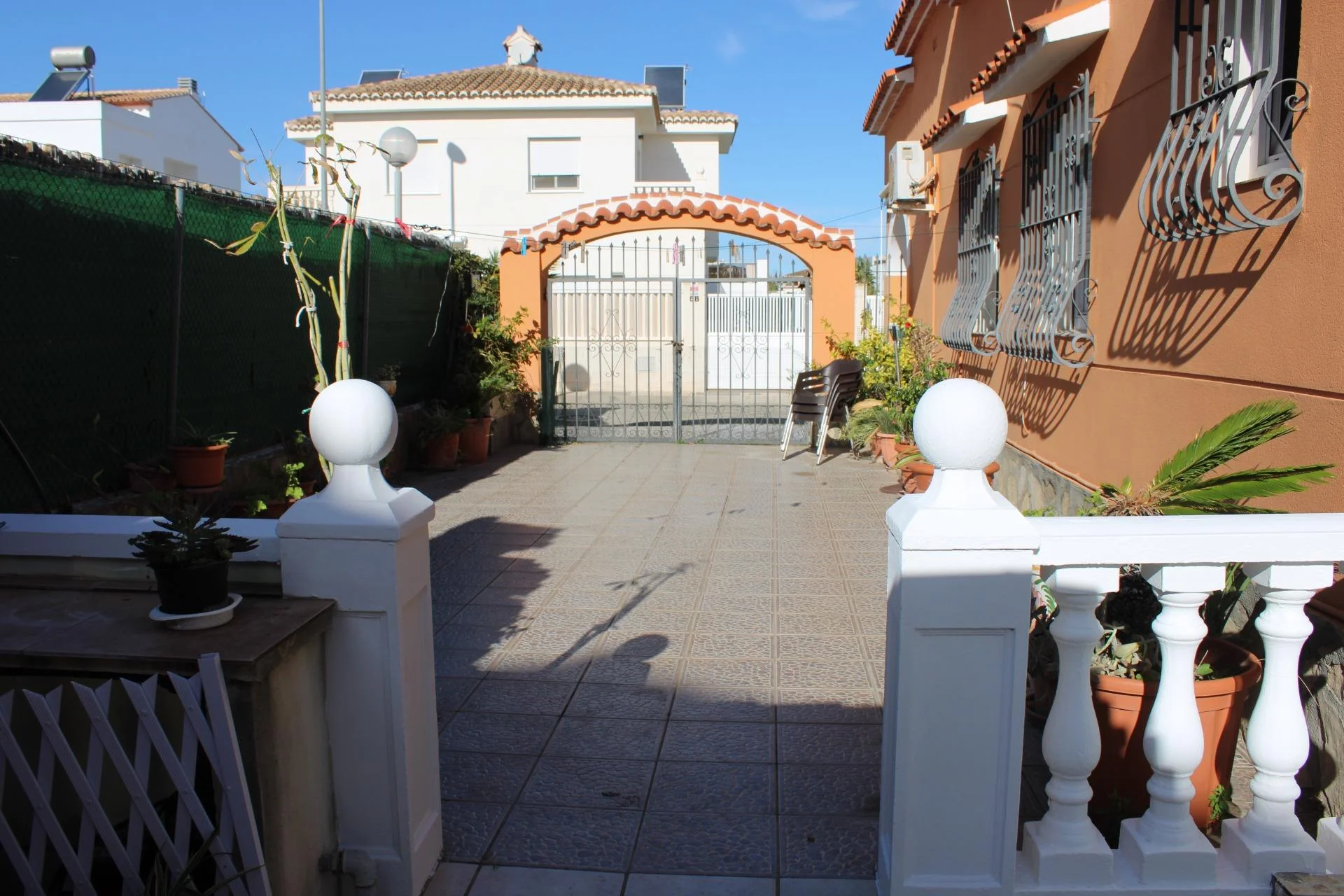 Casa costera en Oliva, cinco dormitorios