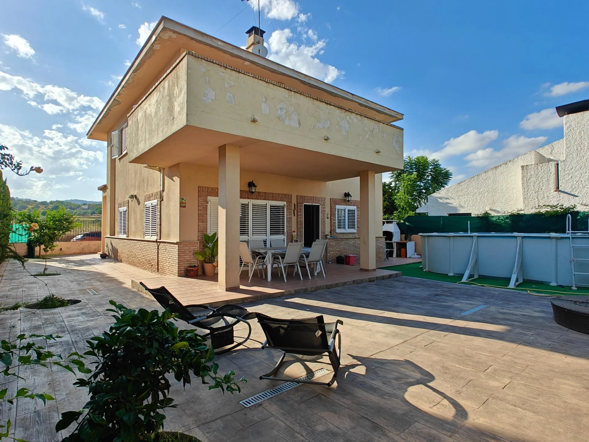 Spacious Macastre chalet, five-bedroom layout