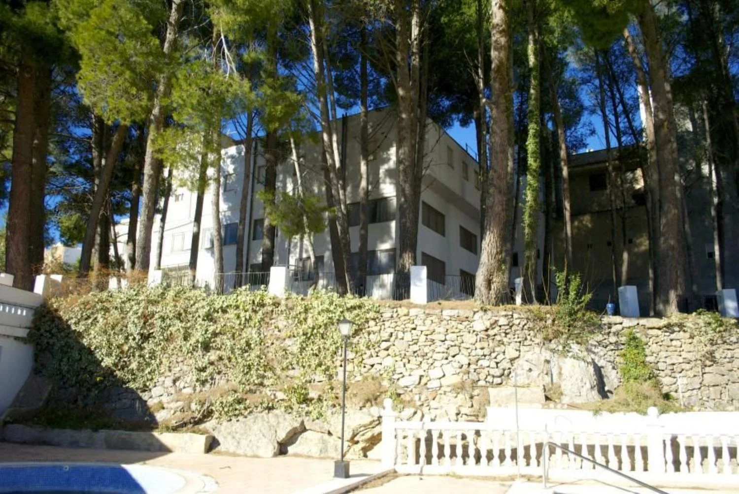 Hostal de 87 habitaciones en Bejís