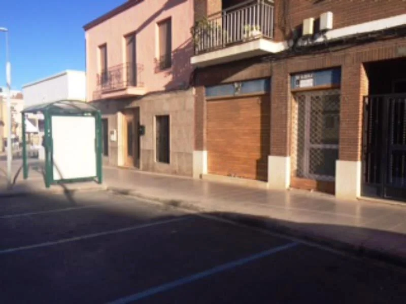 Local comercial de 288 m² en Buñol