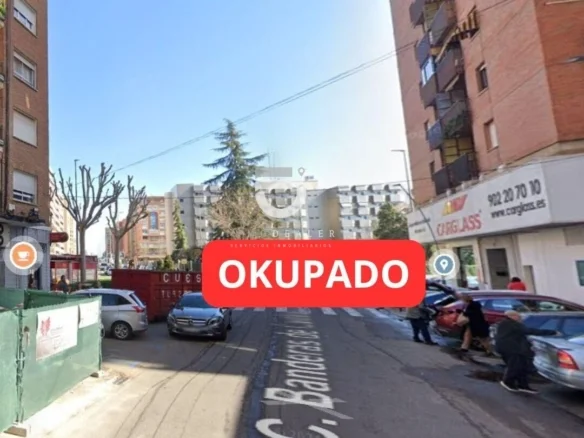 Occupied bank flat in Talavera