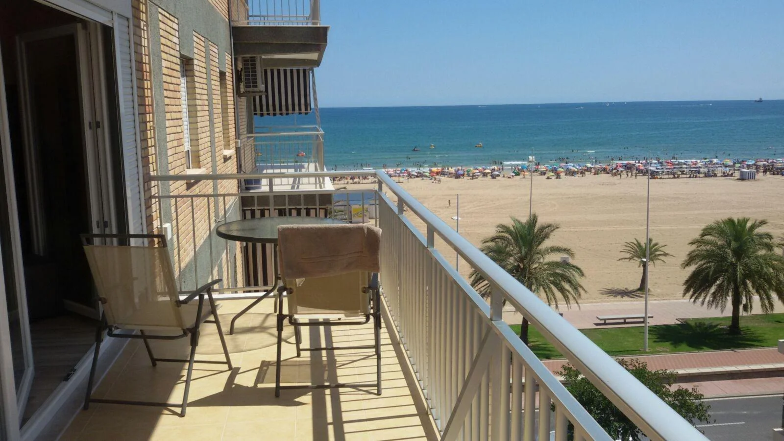 Apartamento reformado frente al mar, 2 dormitorios