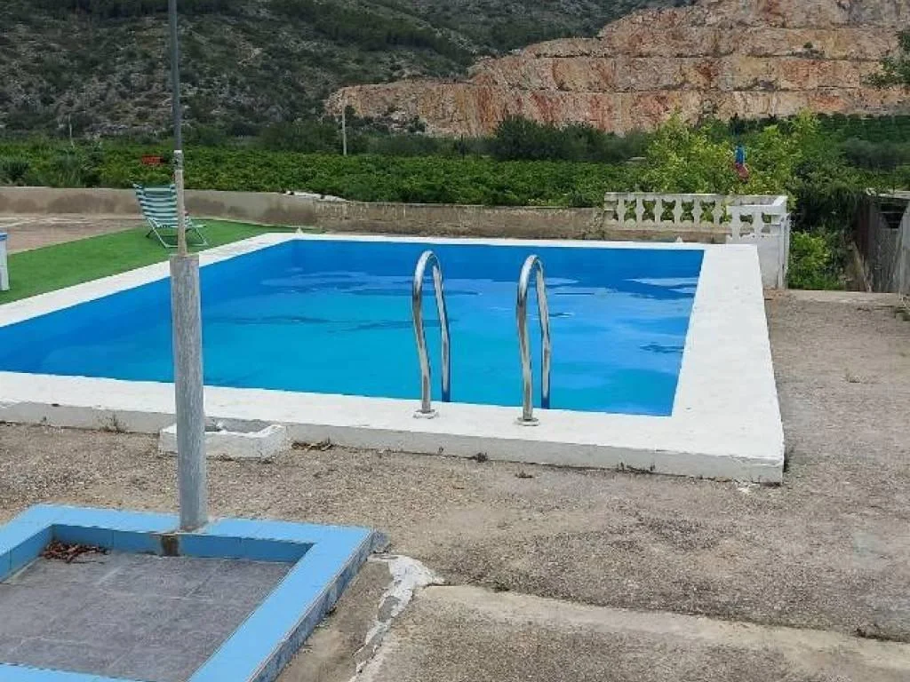 Chalet cerca de Torrent con piscina privada