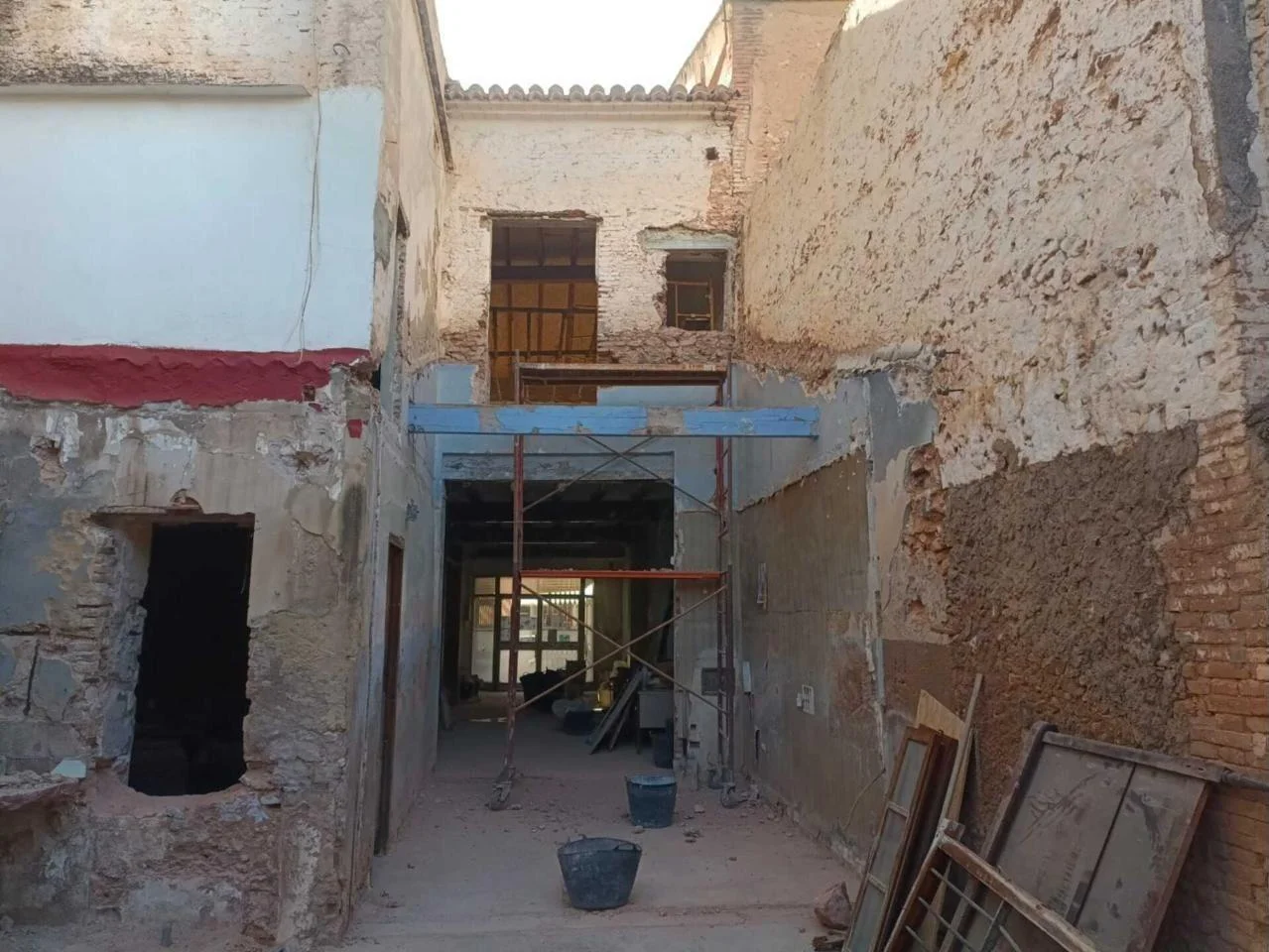 Large Massamagrell house, 9 rooms