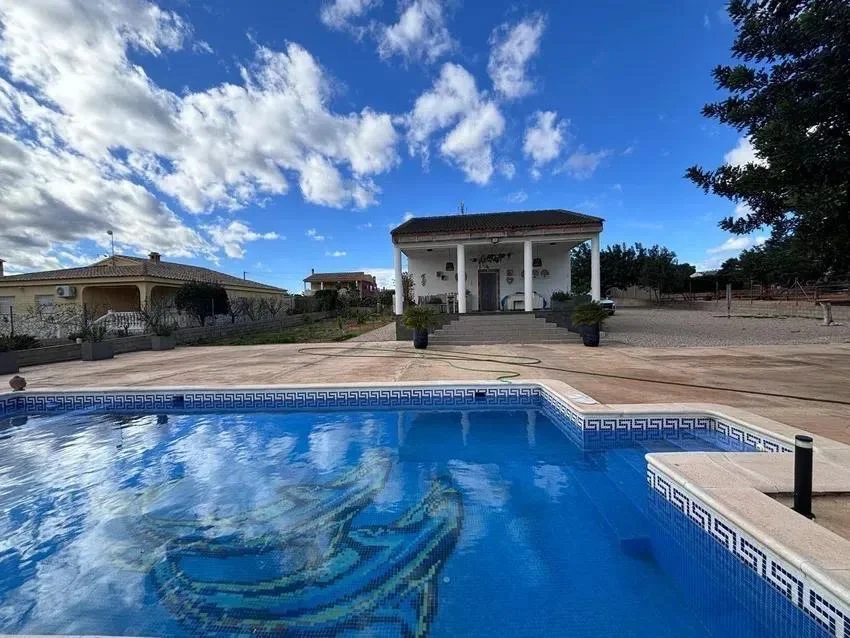 Casa rústica con piscina privada