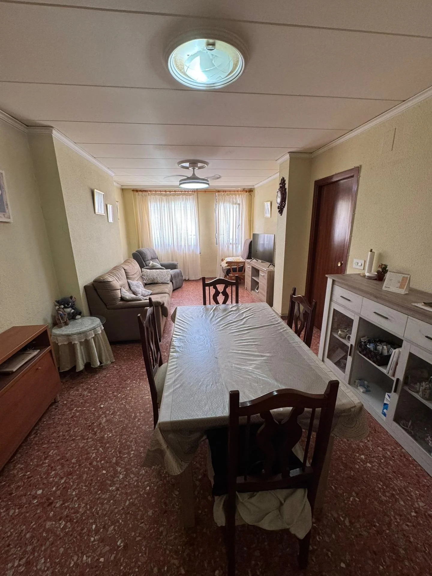 Piso céntrico en Benifaió, cuatro habitaciones