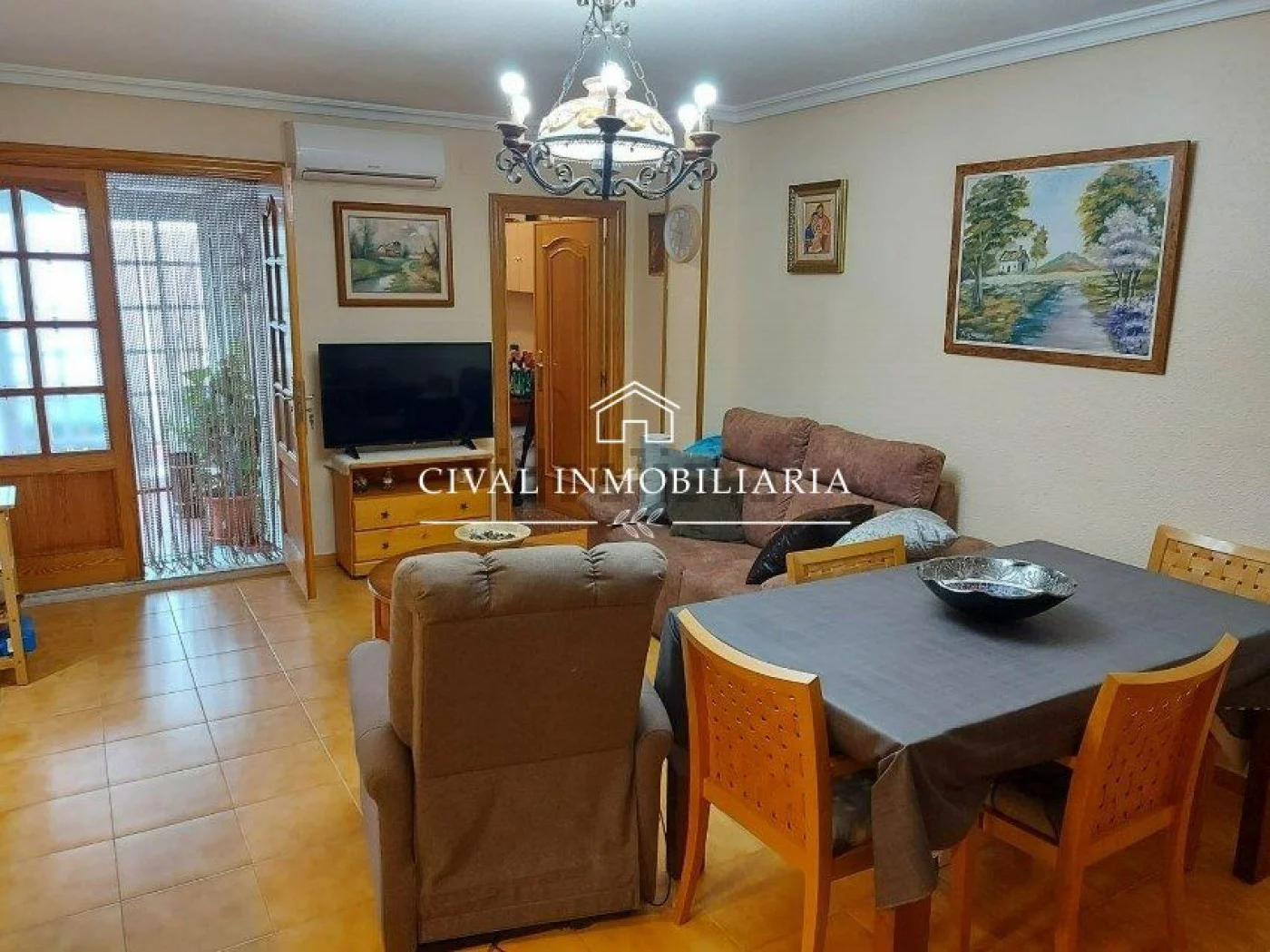 Spacious Alcàsser apartment, five bedrooms